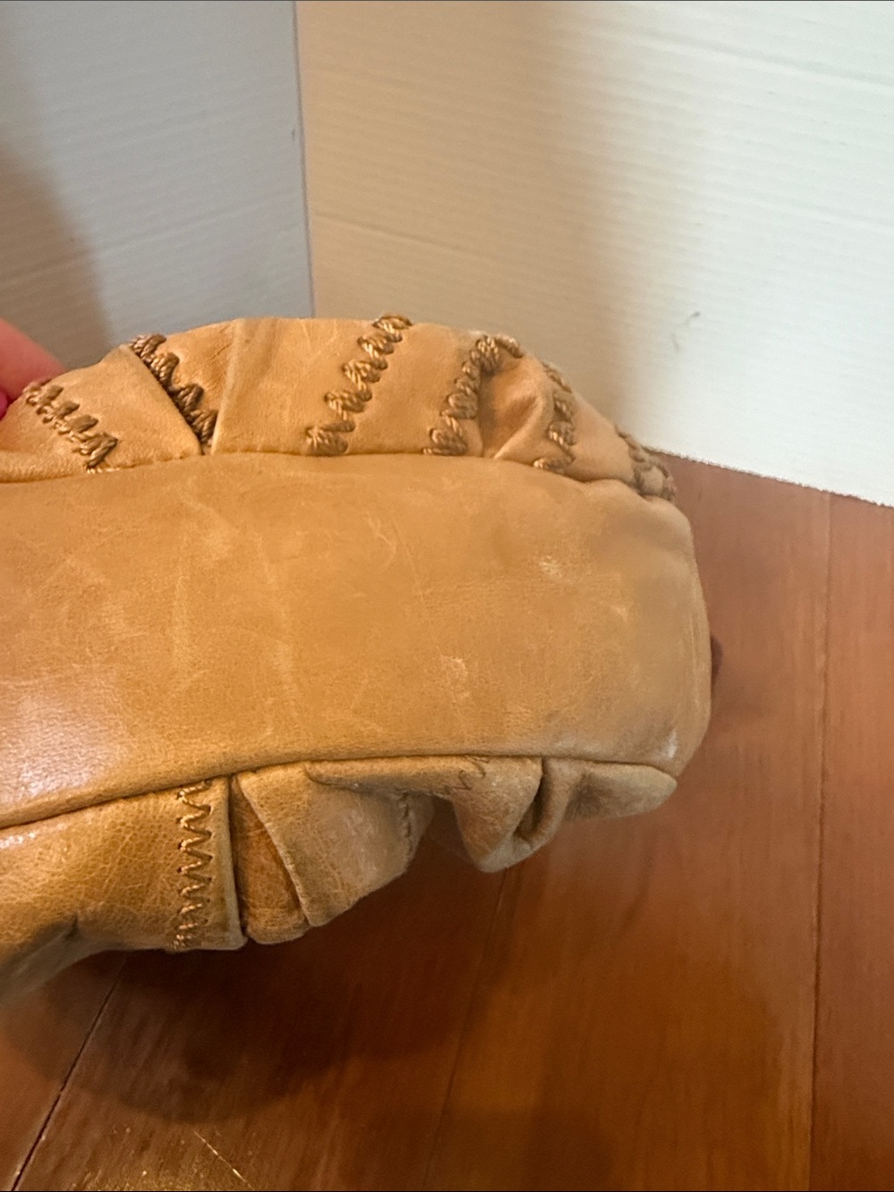 The Sak Deena fold-over crescent crossbody bag. tan leather peace sign stitch - Picture 4 of 11